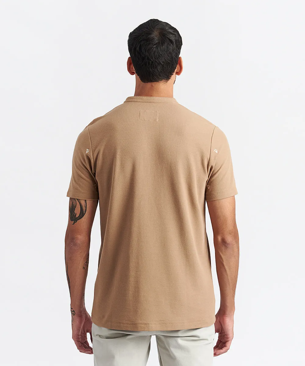 POLO MANGA CORTA PIQUE CON BORDADO CUELLO NERU MARRON CLARO PV24