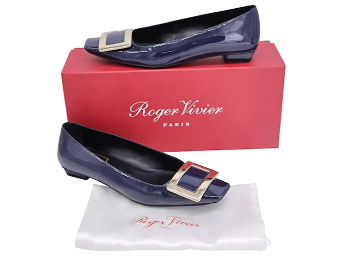 Roger Vivier Bailarinas Belle Vivier con hebilla metálica en charol azul marino 